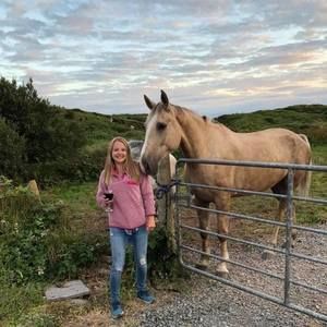 Meet your Posher, Christy